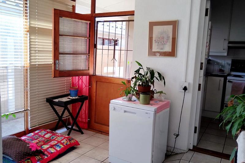 4 Bedroom Property for Sale in Peerless Park East Western Cape